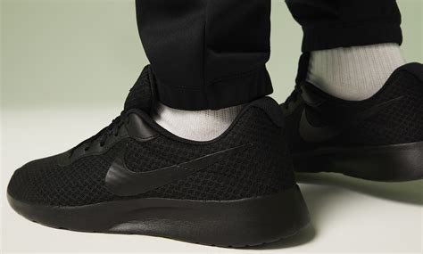 Nike Tanjun Men's Shoes. Nike CA